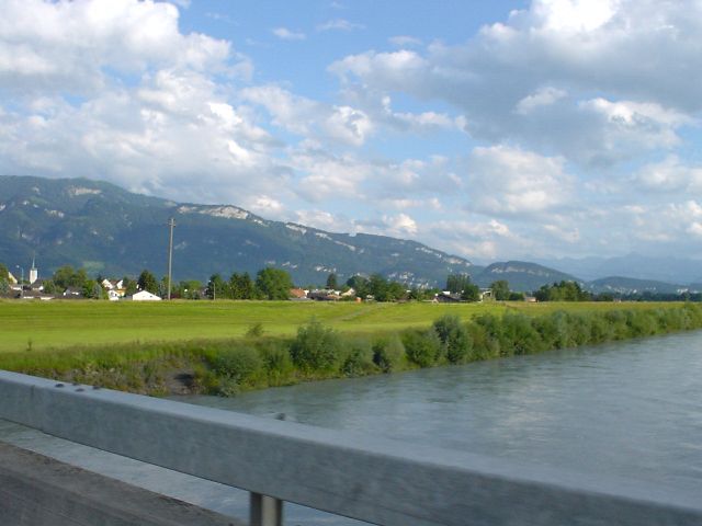 g128.jpg